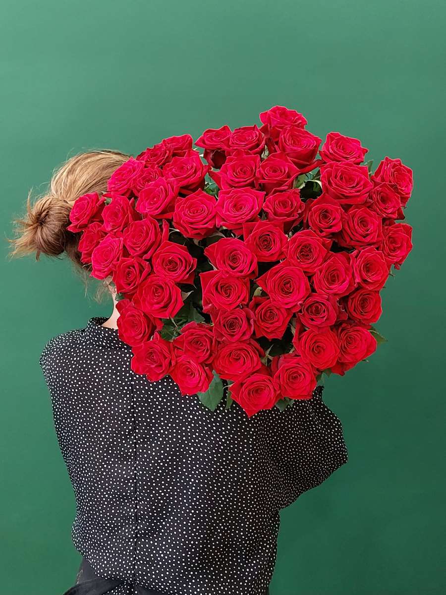 ABONNEMENT - grand bouquet de roses rouges annecy